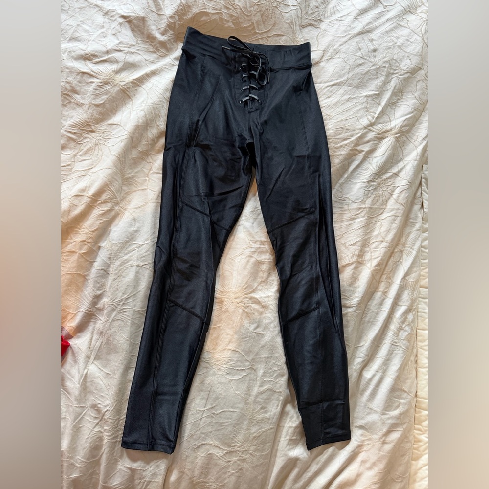 Good American Size 1 - Small Black High-Waisted Shiny Leggings Lace up detail